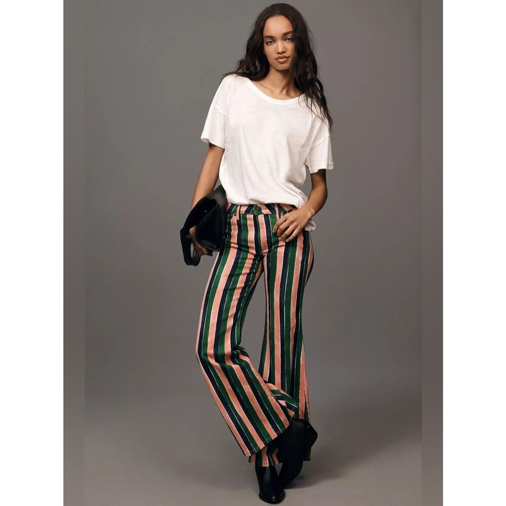 NWT Wrangler Wanderer Mid-Rise Flare Jeans
